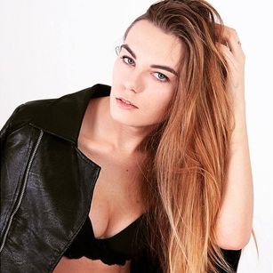 Model - EmbodiedDream99999 sex