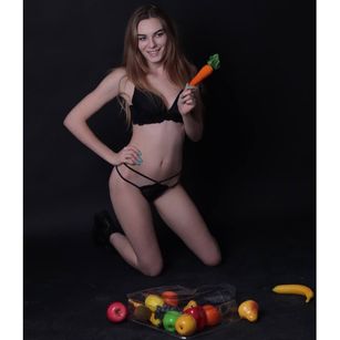 Model - EmbodiedDream99999 pregnant