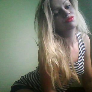 Model - c.a.s.i.n.o. spitting