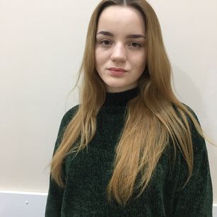 Model - KirenaPark boobs