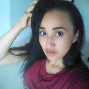 Model - Carolinajones masturbar