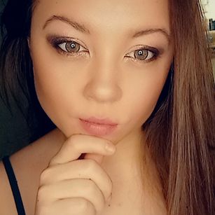 Model - Vikitty nipples