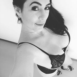 Model - arie_love bdsm