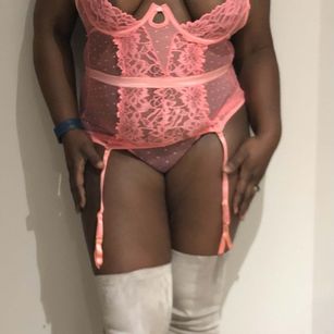 Model - Machelle Monroe aka Empress Machelle bigtits