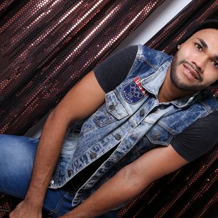 Model - Anthony Steele gay