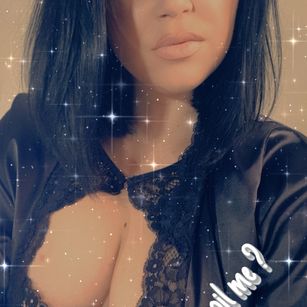 Model - AMIDA stockings