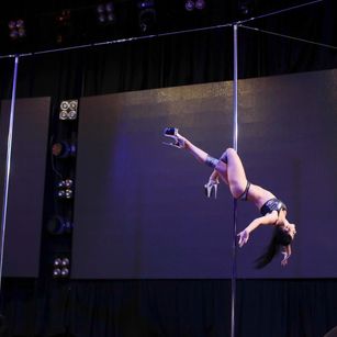 Model - LaVitaBella domination