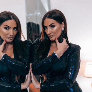 Model - AnnaKarev legs