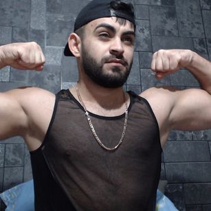 Model - dannybadboyme13 muscle