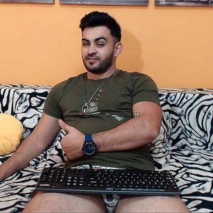 Model - dannybadboyme13 smoke