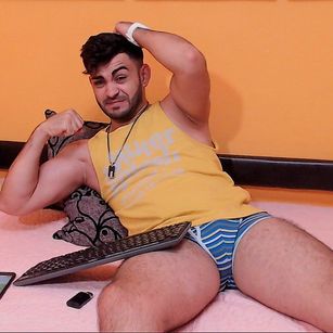 Model - dannybadboyme13 smoke