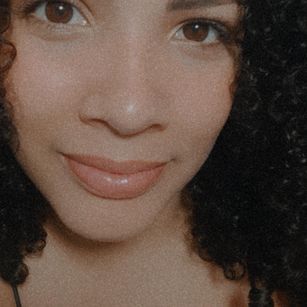 Model - kamillwebb squirt