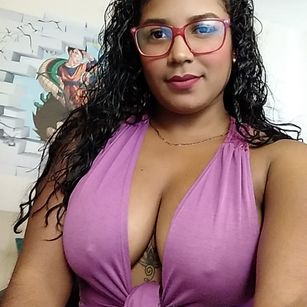 Model - Tamara dildo