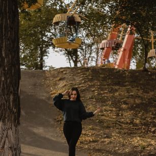 Model - LinaFox dildo