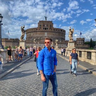 Model - Justin bigballs