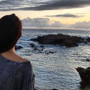 Model - Dominique your queen travelers