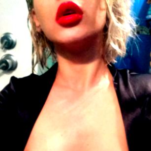 Model - RichBitch highheels