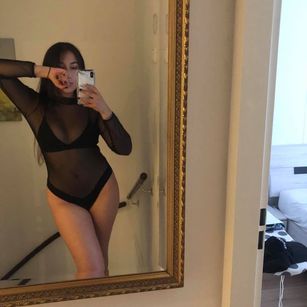 Model - Cat streaptease