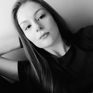 Model - Ariella Snow slave