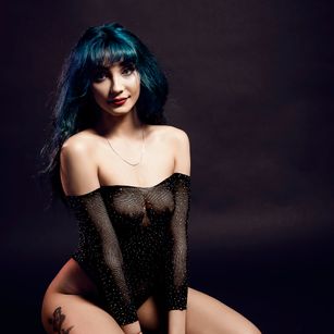 Model - MiaUnicorn halloweentease