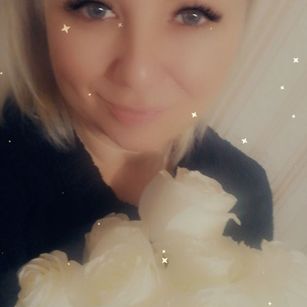 Model - Sweet_Blond leggings