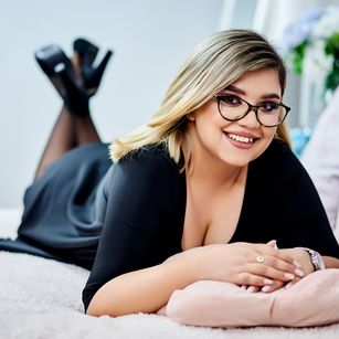 Model - MayaRainey BBW