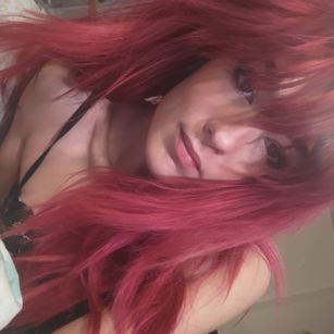 Model - Willow Rae skinny