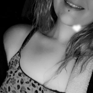 Model - XoInfinityXo sassy