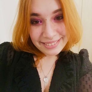 Model - Jenny Ellison sexy