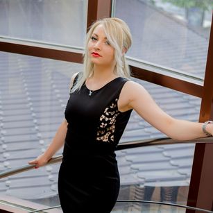 Model - VallerieCole 1