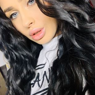 Model - AletaO deepthroat