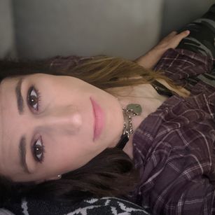 Model - Jessalyn humiliation