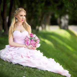 Model - HOTBLONDA77 dirtytalk