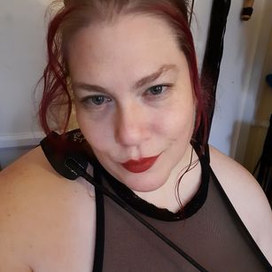 Model - MistressKalah dominatrix