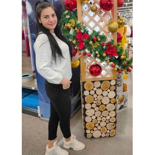 Model - Lika domination