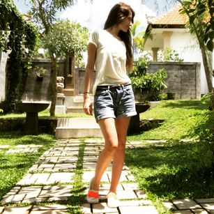 Model - Lilly sage cum