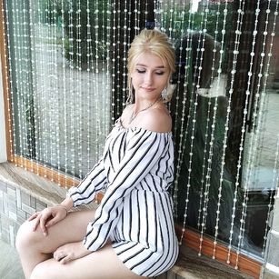 Model - Hot Kitty Hot