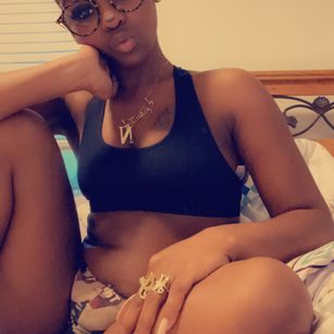 Model - PrettyKitty65 solo