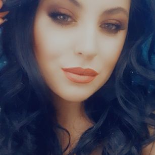 Model - MissMaze milf