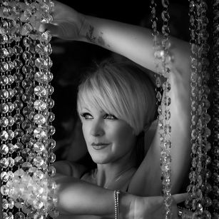 Model - Amy faketits