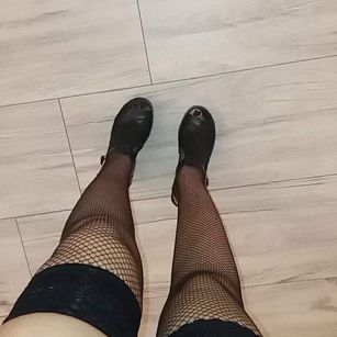 Model - Mistress K. footfetish