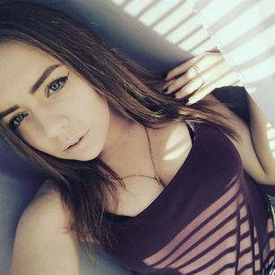 Model - Honey Bun boobs