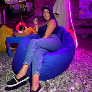 Model - Honey Bun lips