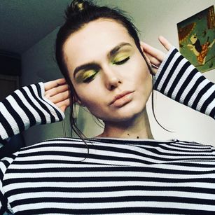 Model - TaylorNoir ass