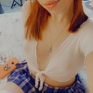 Model - vanessa_sk19 nails