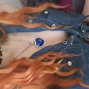 Model - Amy Diamond femdom