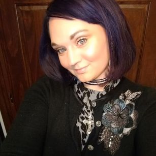 Model - Shannon Smokes anal