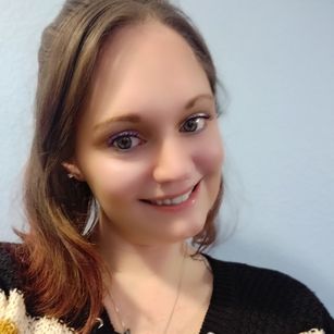 Model - Shannon Smokes bigtits