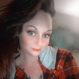 Model - Shannon Smokes tattoos