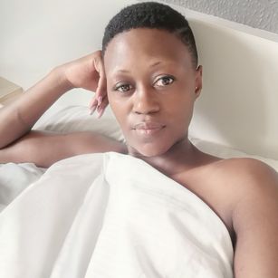 Model - RangerBooty piercings